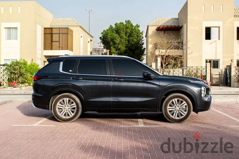 Mitsubishi Outlander For Rent