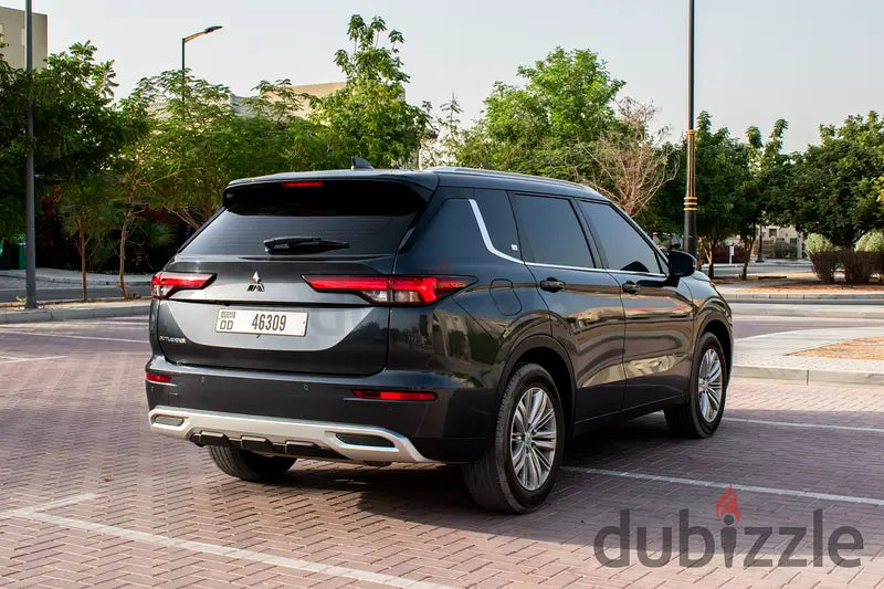 Mitsubishi Outlander For Rent