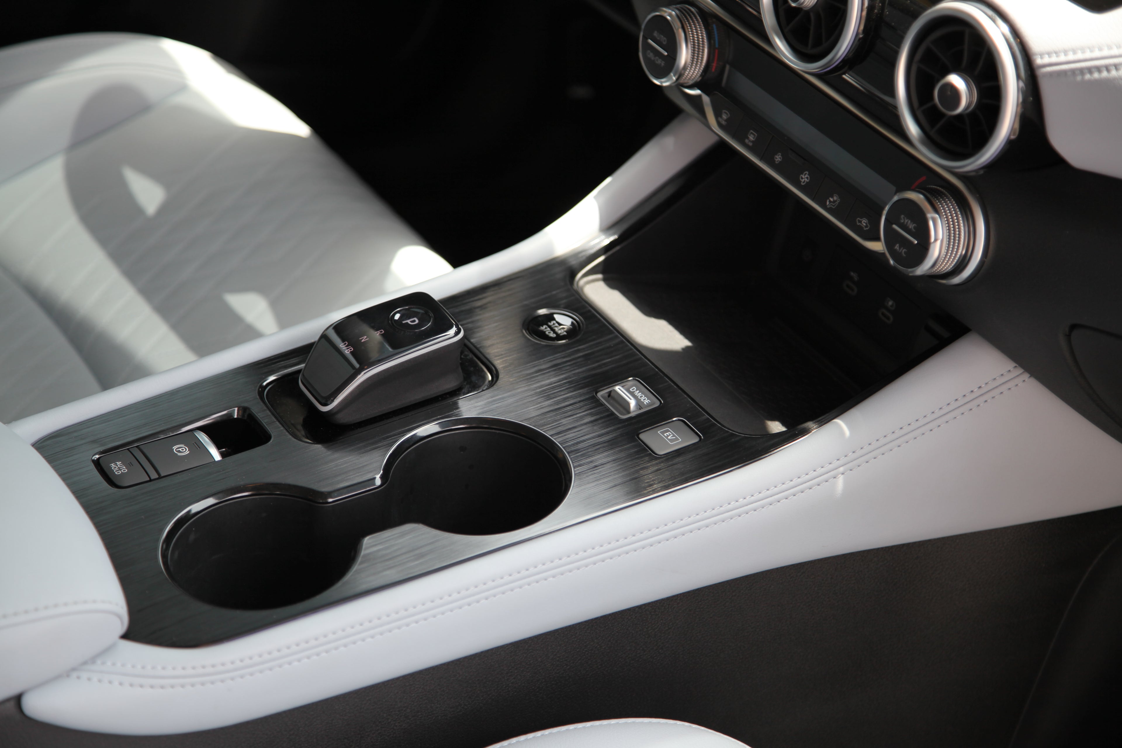 Nissan E-POWER HYBRID Sentra For Rent