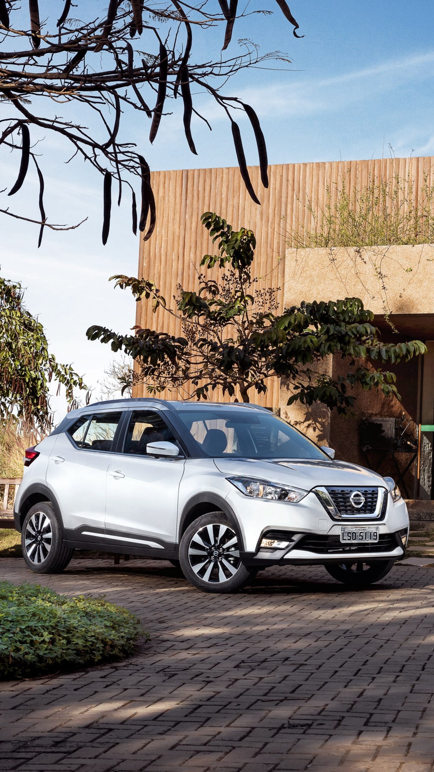 Nissan Kicks SUV For Rent