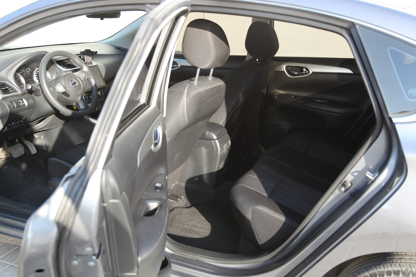 Nissan Sentra Sedan For Rent