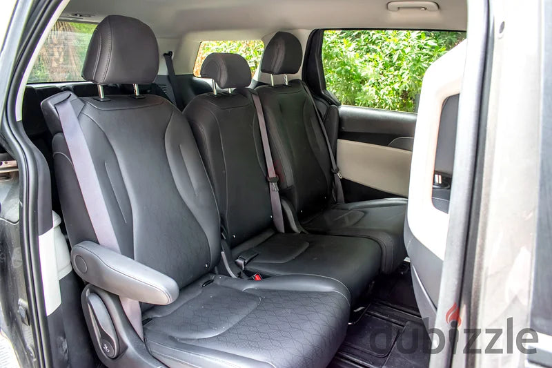 Kia Carnival For Rent