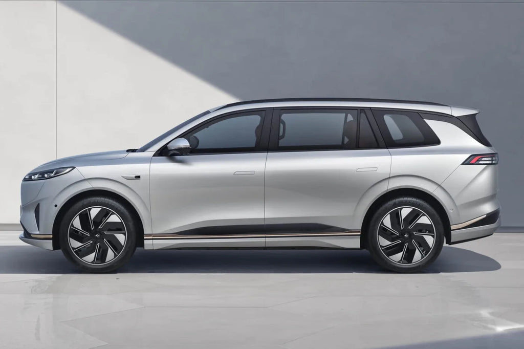 Dongfeng Yipai 008 SUV For Rent